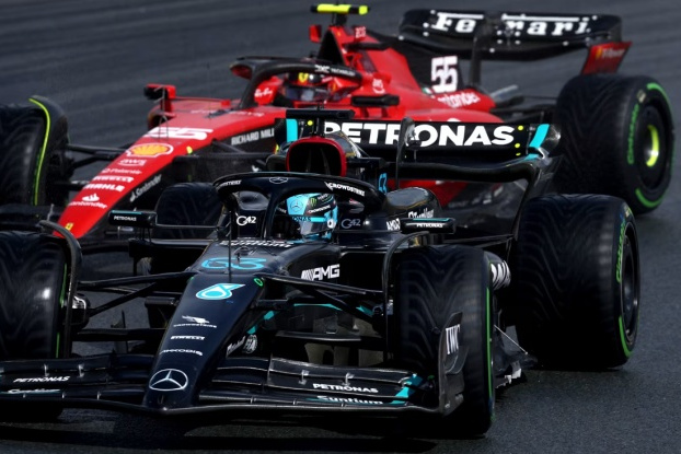 开云下载-红牛车队翻盘索伯车队，诺里斯刷新纪录